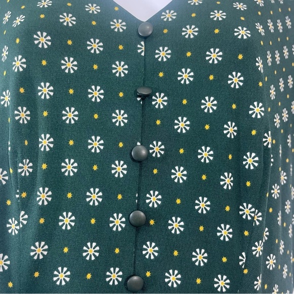 Kaileigh Daisy Print Swing Dress Small/Medium - Picture 4 of 5